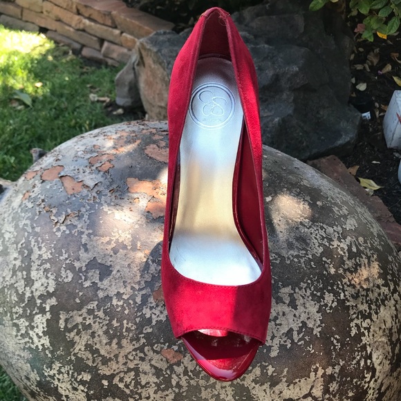 Jessica Simpson Heels - Picture 2 of 11